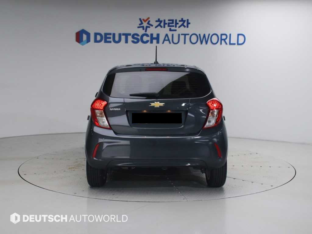 CHEVROLET Spark — photo 04