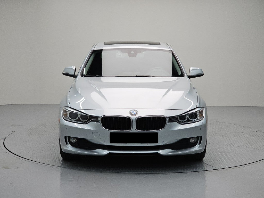 BMW 3-Series — photo 02