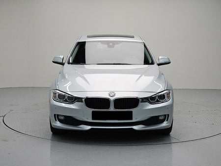 BMW 3-Series — photo 02