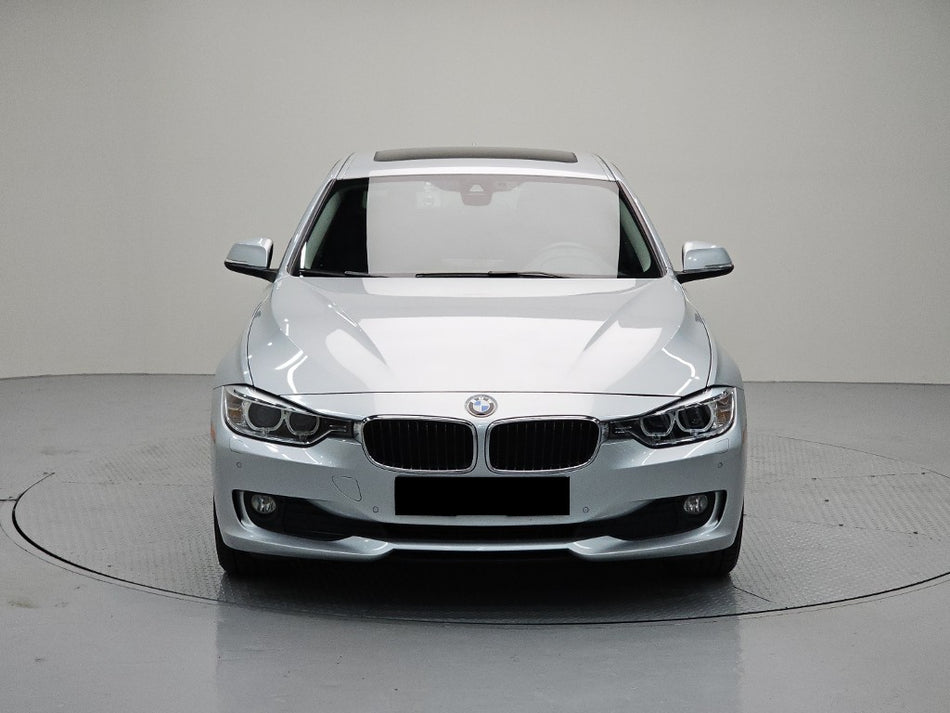 BMW 3-Series — photo 02