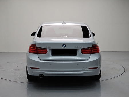 BMW 3-Series — photo 03