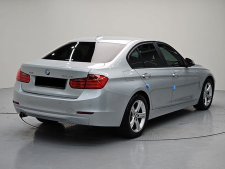 BMW 3-Series — photo 04