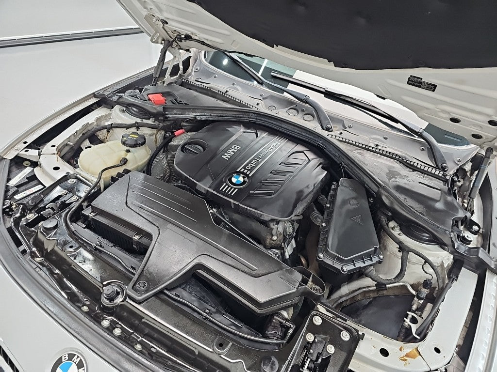 BMW 3-Series — photo 05