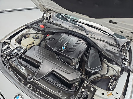 BMW 3-Series — photo 05