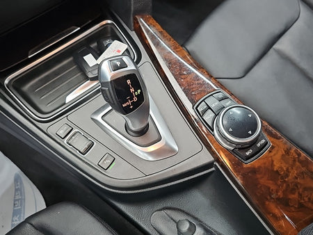 BMW 3-Series — photo 08