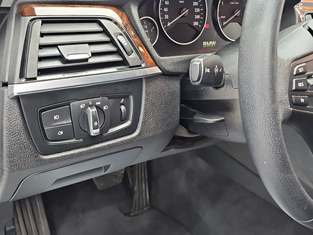 BMW 3-Series — photo 17