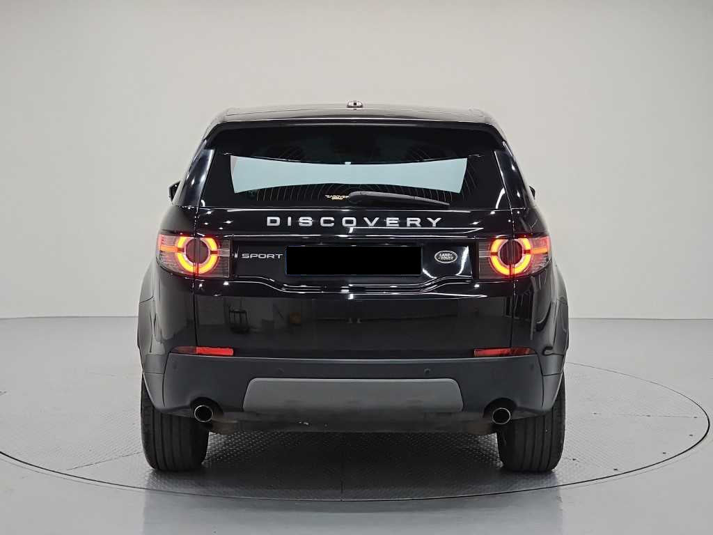 Land Rover Discovery Sport — photo 03