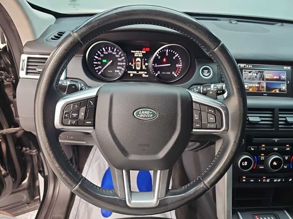 Land Rover Discovery Sport — photo 09