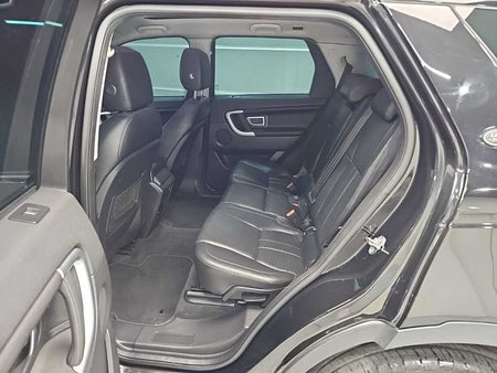 Land Rover Discovery Sport — photo 12