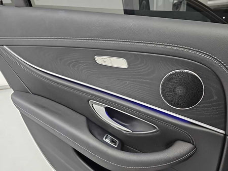 Mercedes-Benz E-Class — photo 13