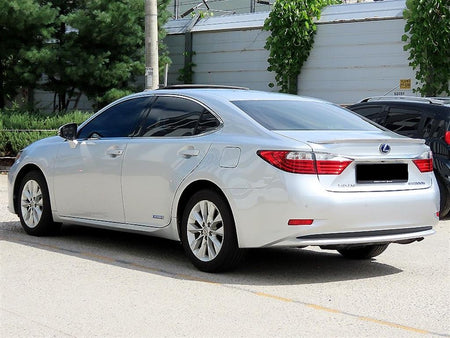 Lexus ES — photo 03