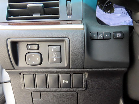 Lexus ES — photo 12