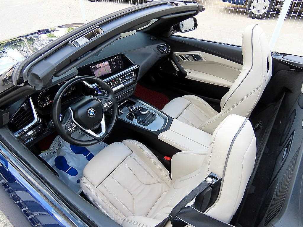 BMW Z4 — photo 01