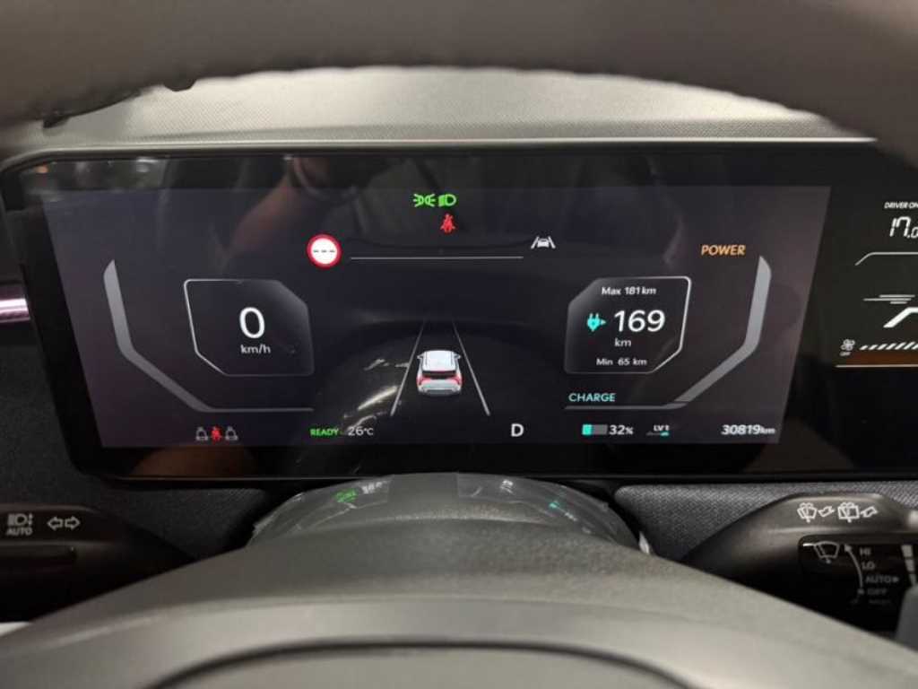 Kia EV3 — photo 09