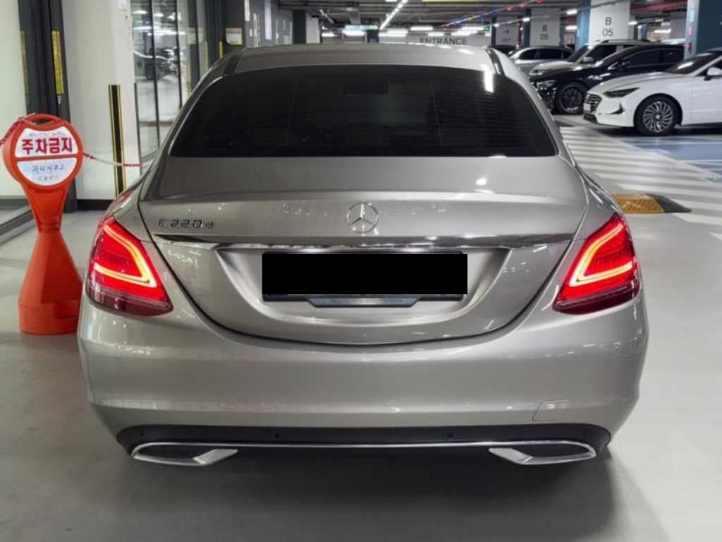 Mercedes-Benz C-Class — photo 05