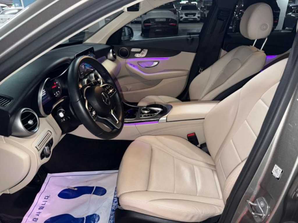 Mercedes-Benz C-Class — photo 06