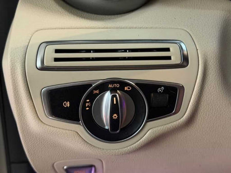 Mercedes-Benz C-Class — photo 15