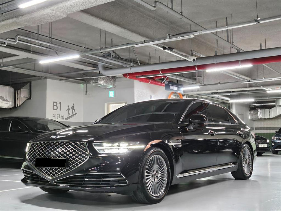Genesis G90 — photo 01