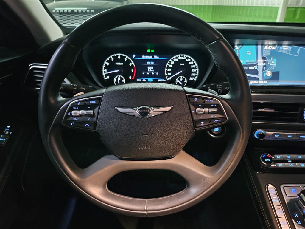 Genesis G90 — photo 10