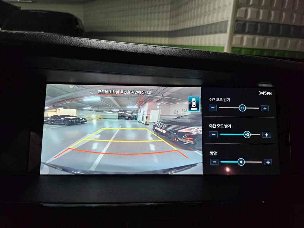 Genesis G90 — photo 13
