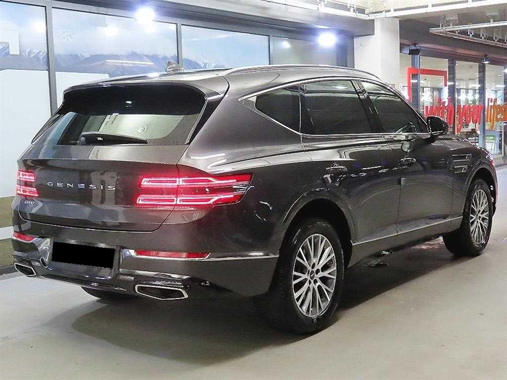 Genesis GV80 — photo 04