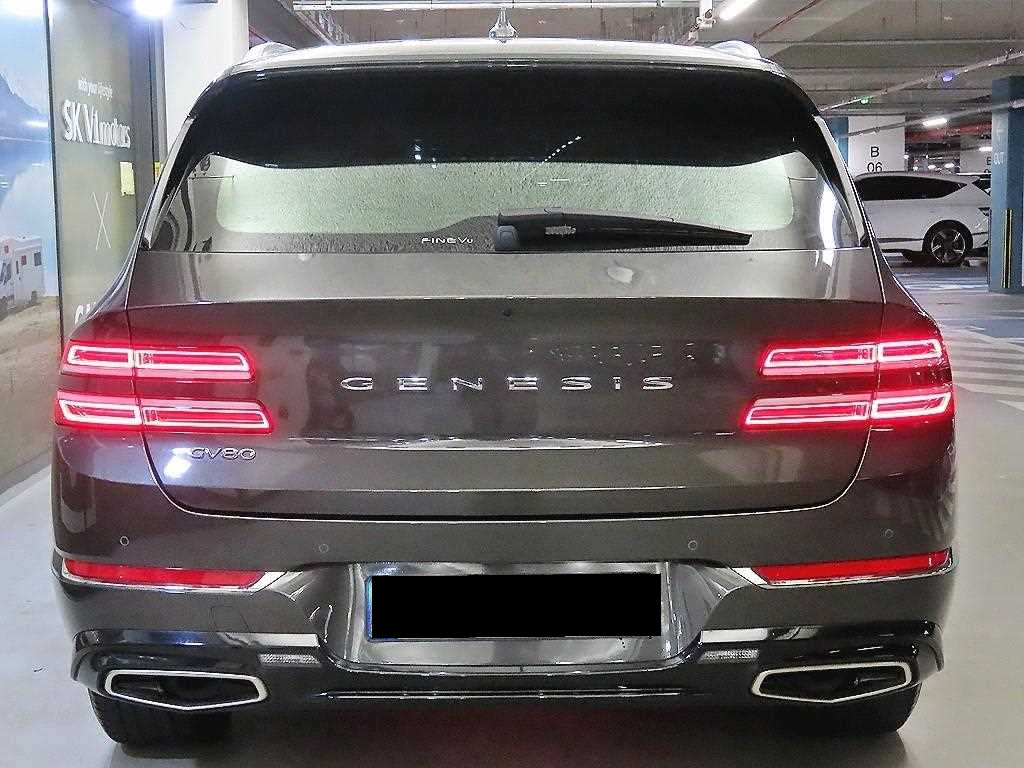 Genesis GV80 — photo 05