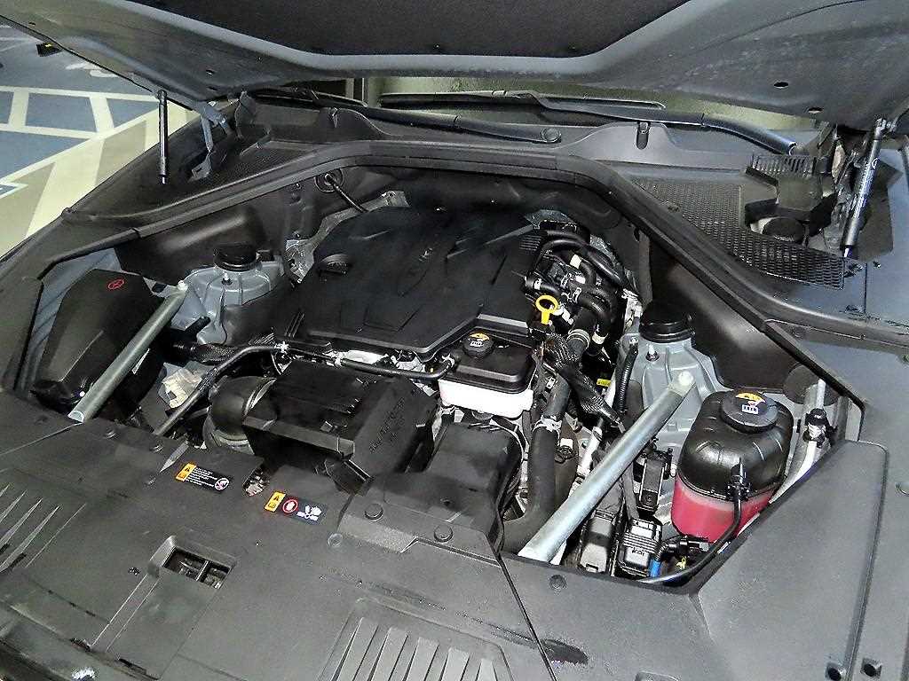 Genesis GV80 — photo 19