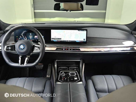 BMW 7-Series — photo 07