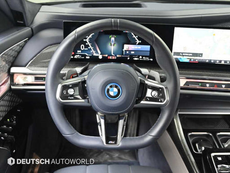 BMW 7-Series — photo 13