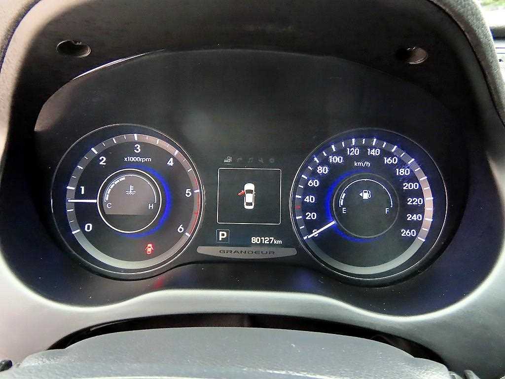 Hyundai Grandeur — photo 09