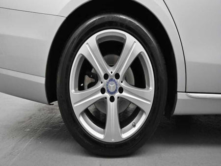Mercedes-Benz E-Class — photo 05