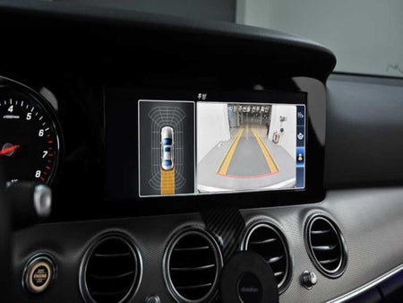 Mercedes-Benz E-Class — photo 15