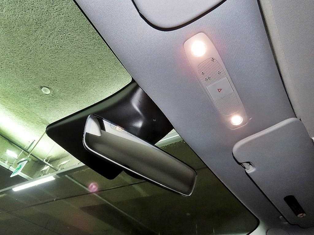 Tesla Model Y — photo 16