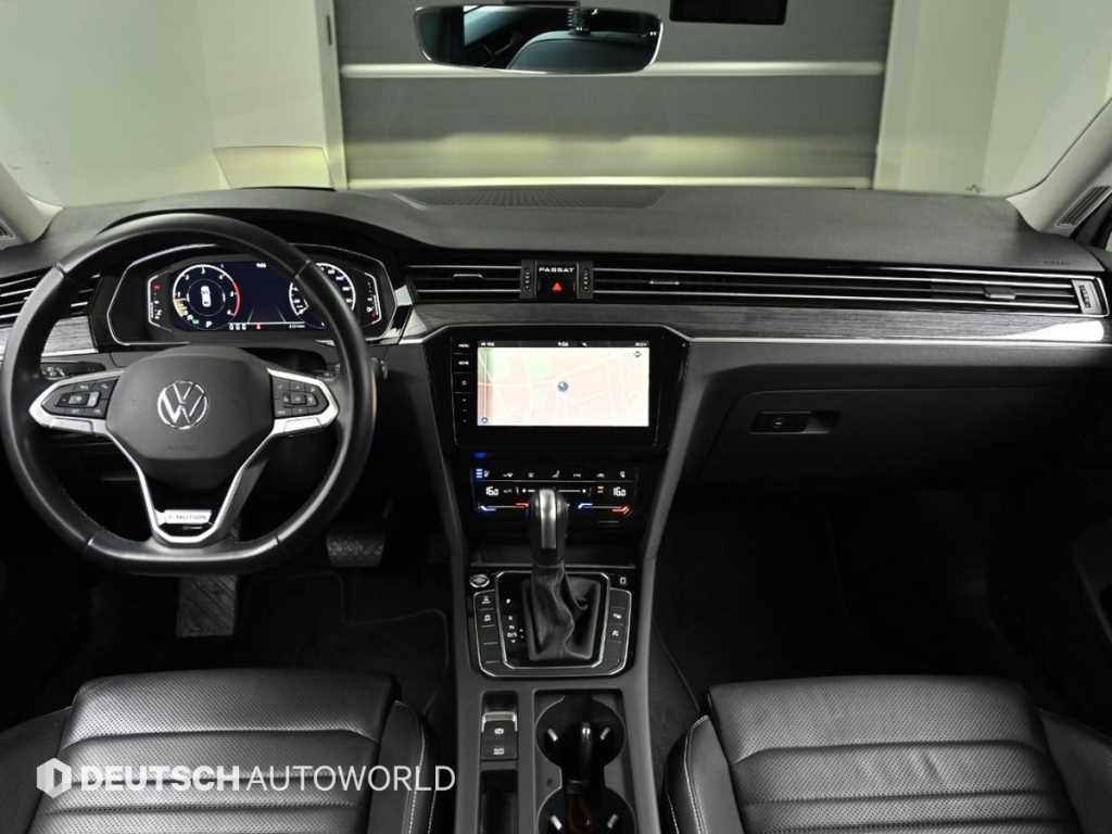 Volkswagen Passat — photo 07