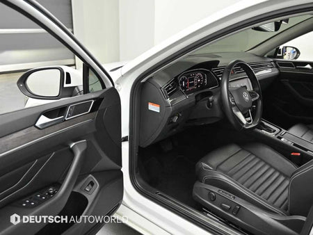 Volkswagen Passat — photo 11