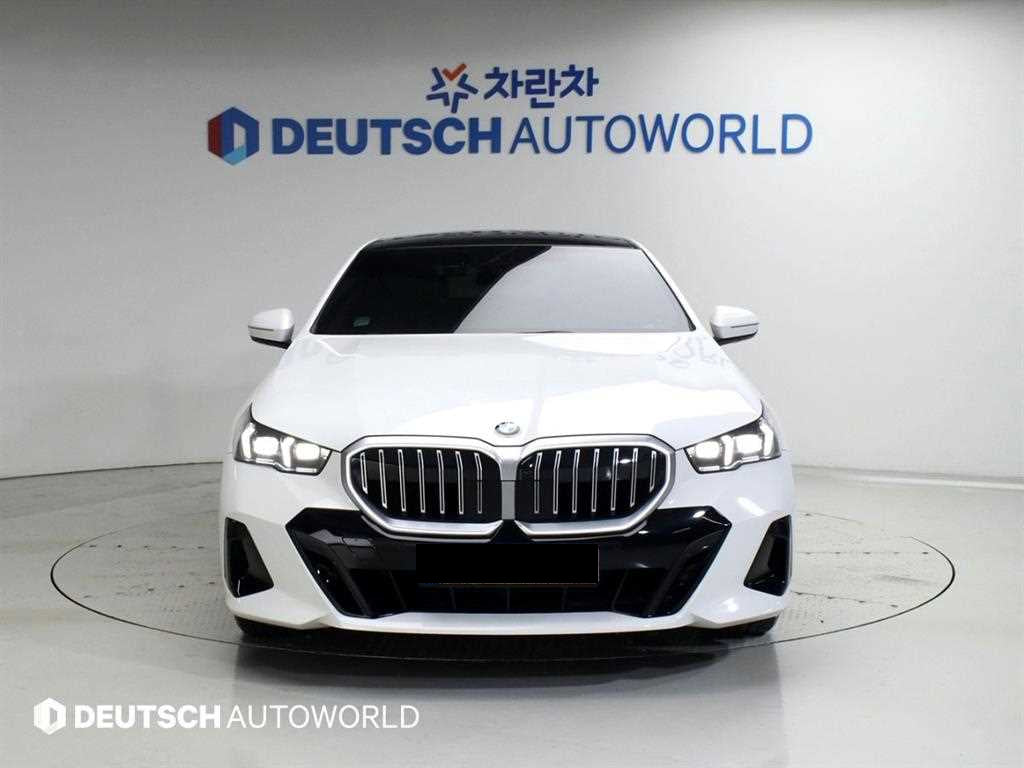 BMW 5-Series — photo 03