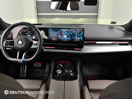 BMW 5-Series — photo 07