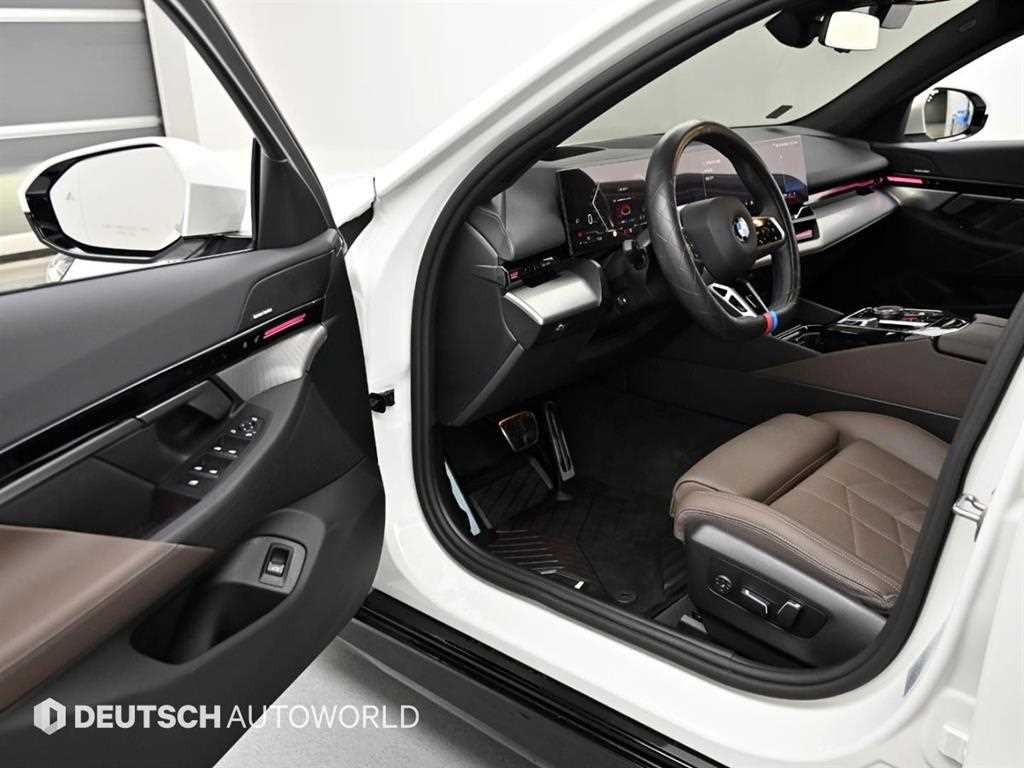 BMW 5-Series — photo 08