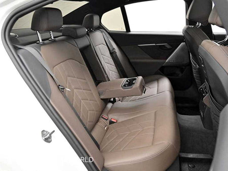 BMW 5-Series — photo 10