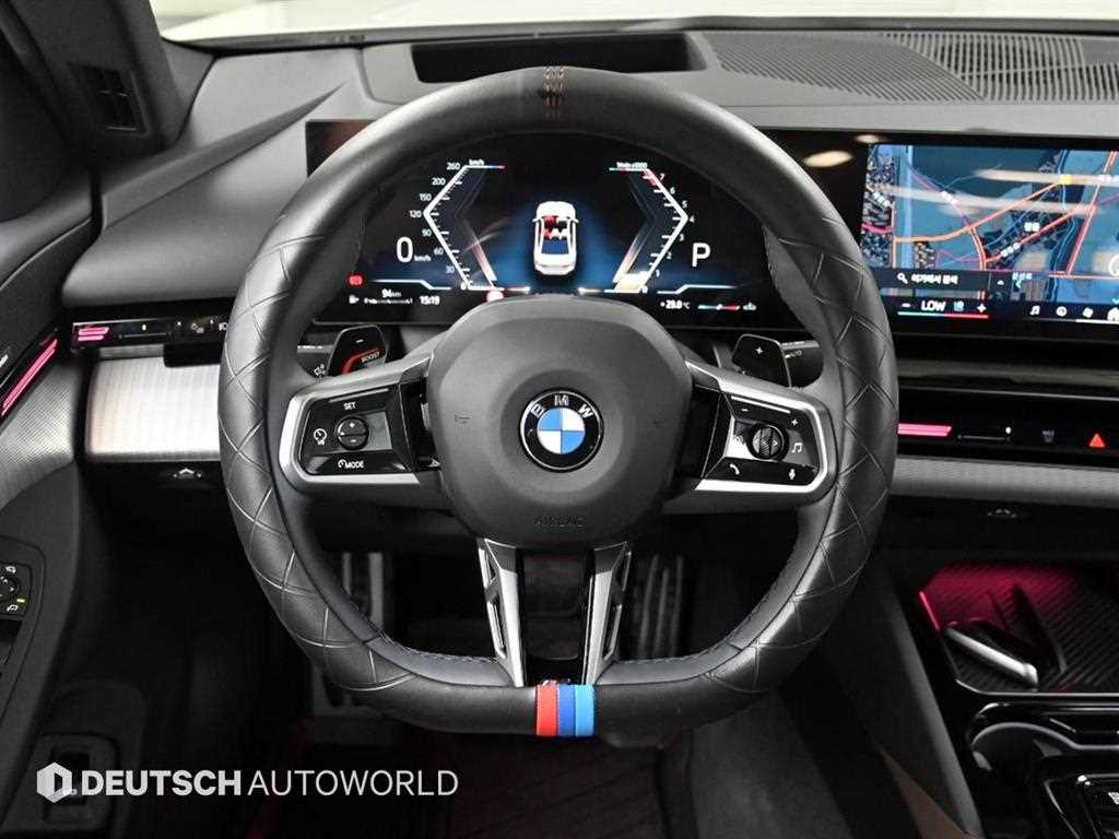 BMW 5-Series — photo 13