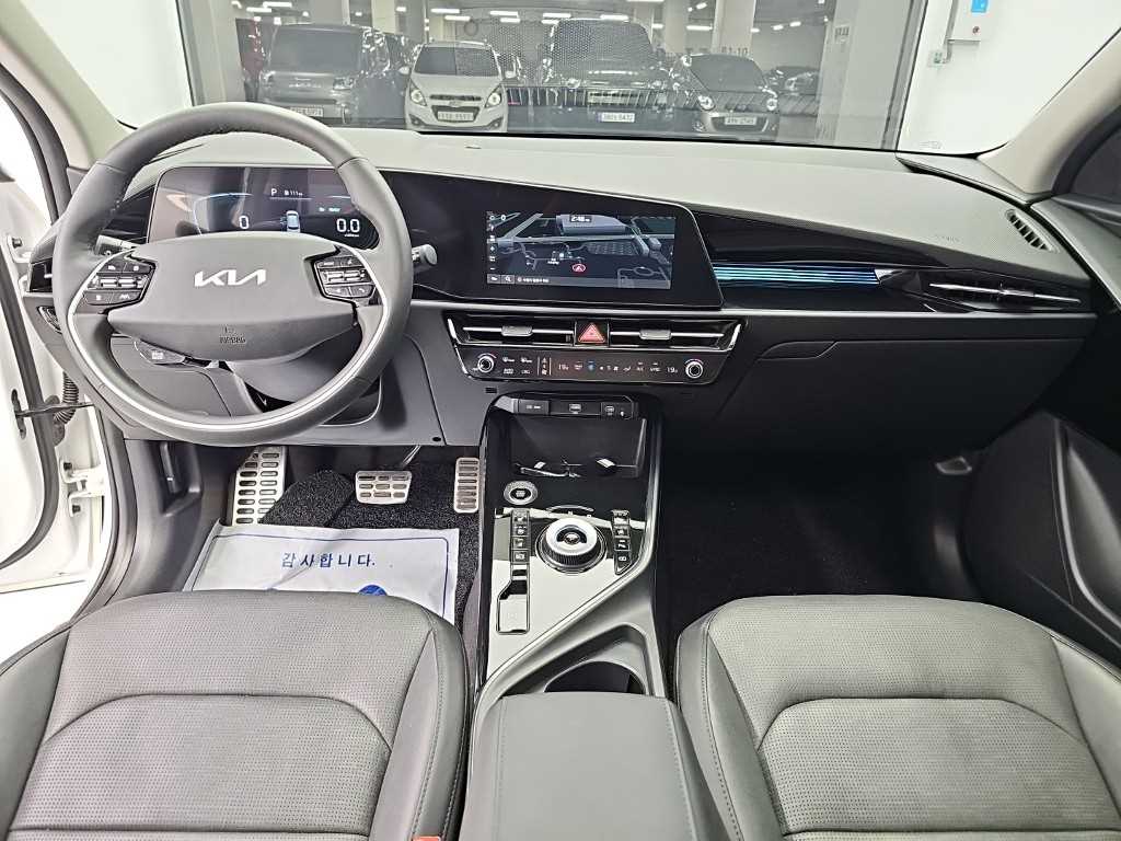 Kia Niro — photo 07