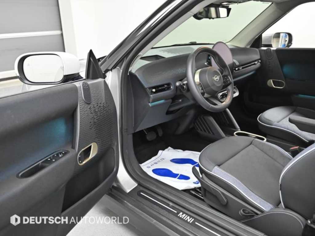 Mini Cooper — photo 11