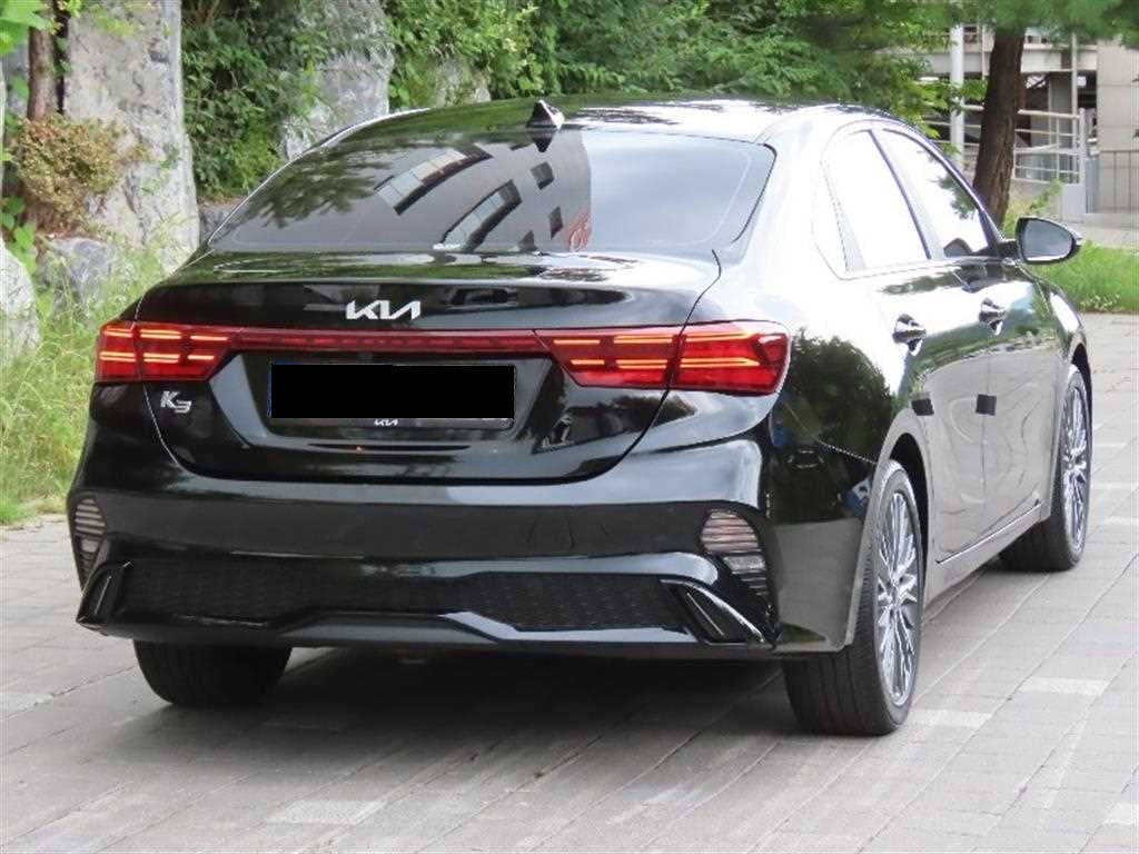 Kia K3 — photo 03