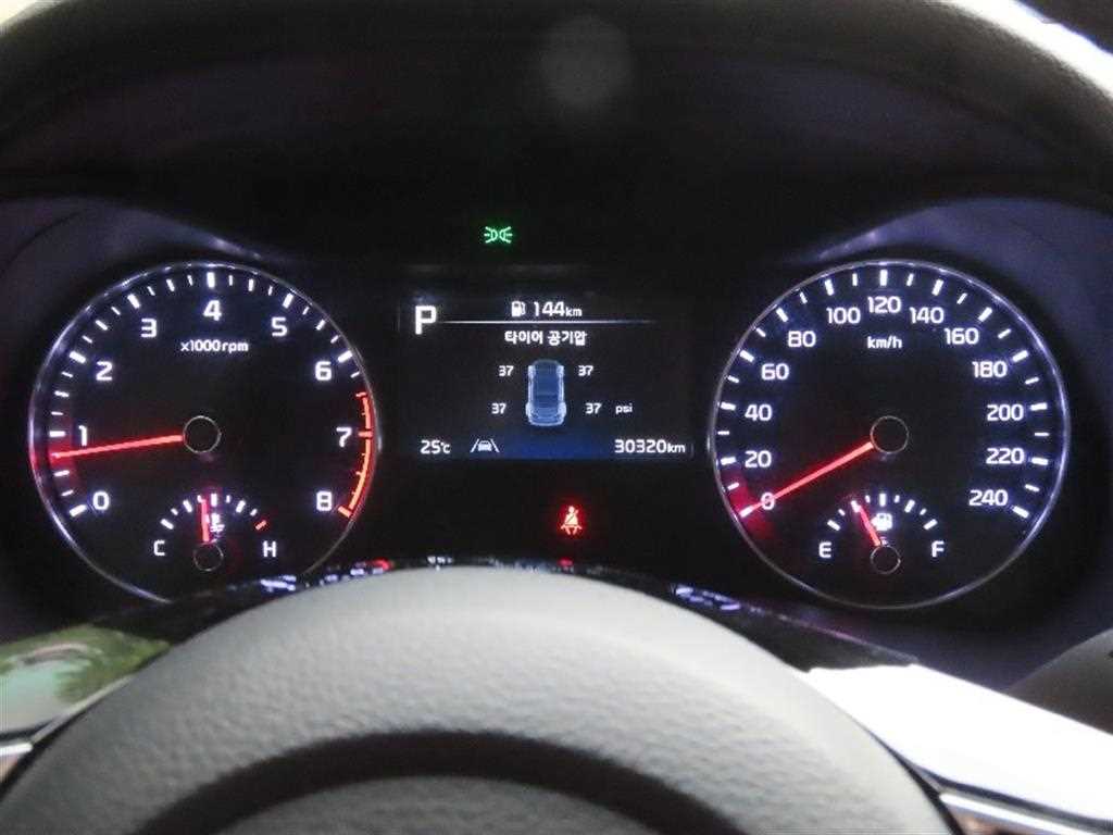 Kia K3 — photo 05