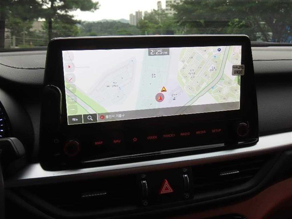 Kia K3 — photo 08