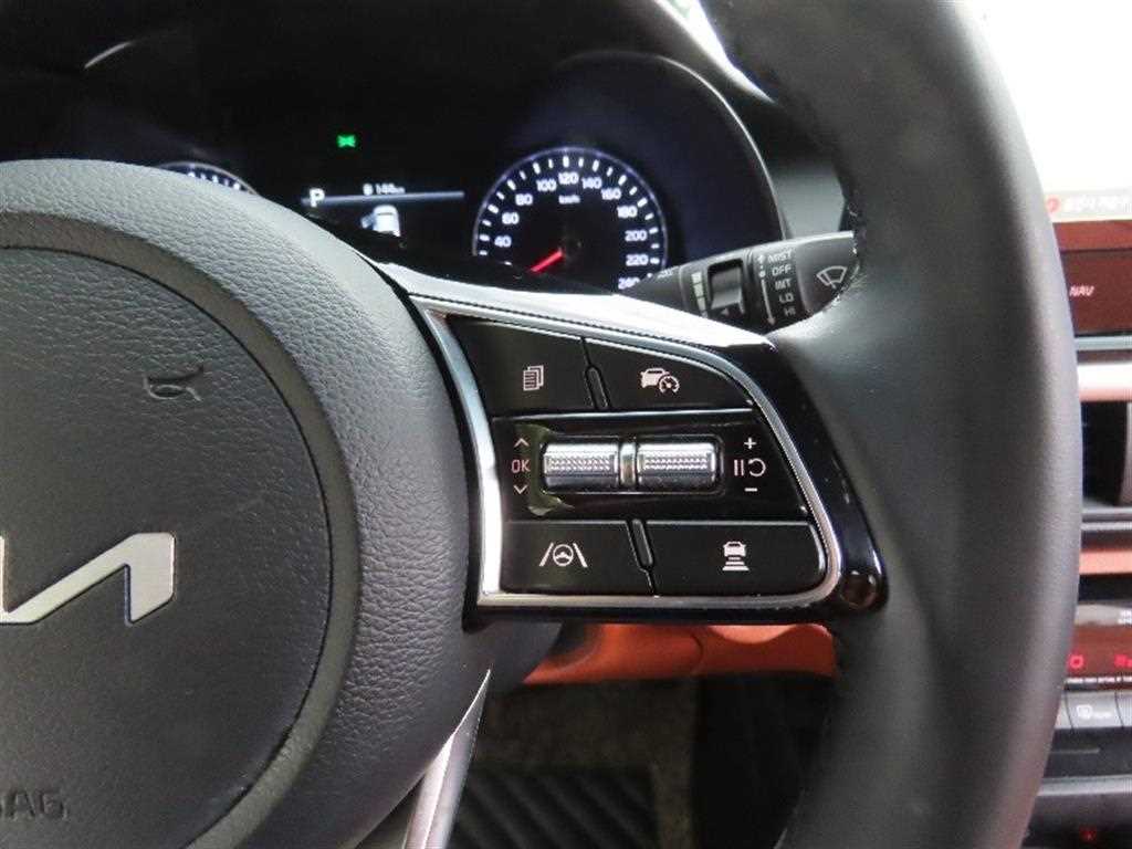 Kia K3 — photo 11