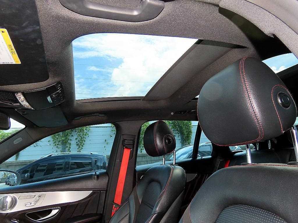 Mercedes-Benz GLC-Class — photo 15