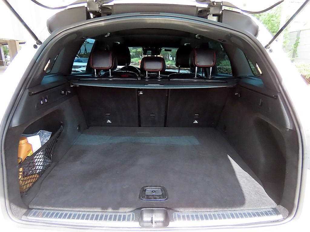 Mercedes-Benz GLC-Class — photo 16