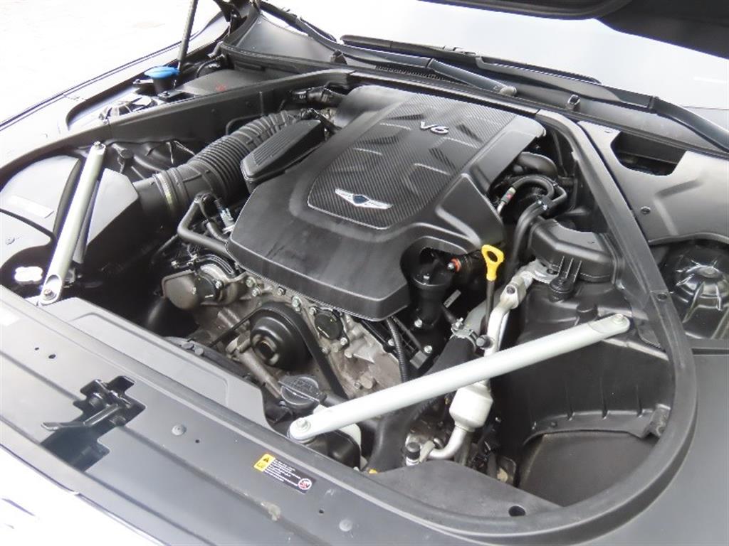 Genesis G90 — photo 20