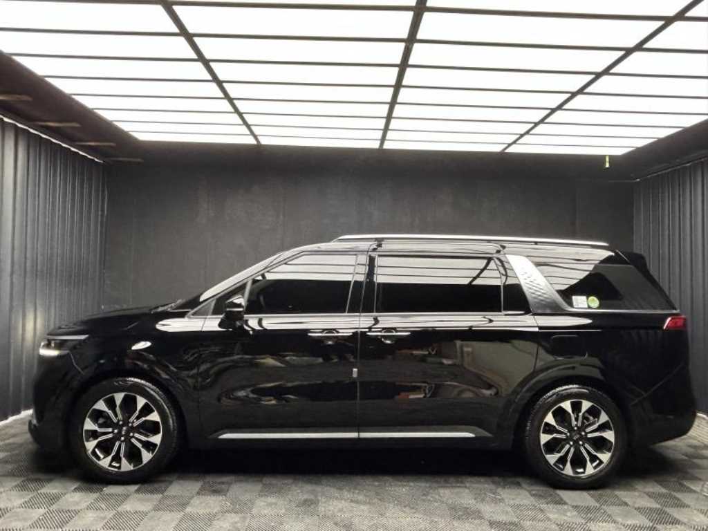 Kia Carnival — photo 03